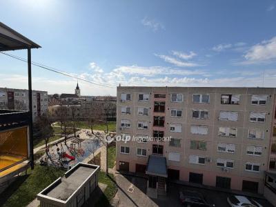 Eladó lakás Berettyóújfalu
