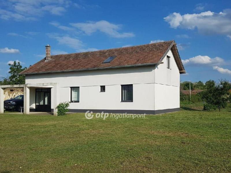 Eladó családi ház Tiszaderzs