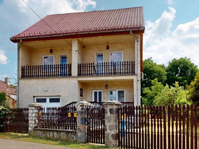 Eladó családi ház Tardona