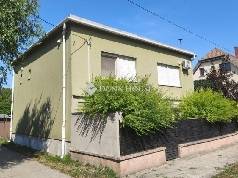 Eladó családi ház Nagykáta
