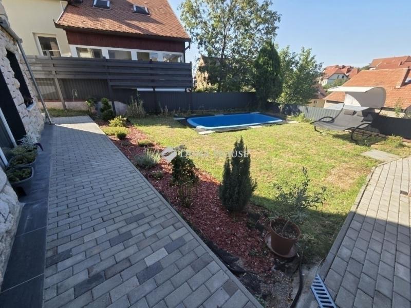 Eladó lakás Pécs
