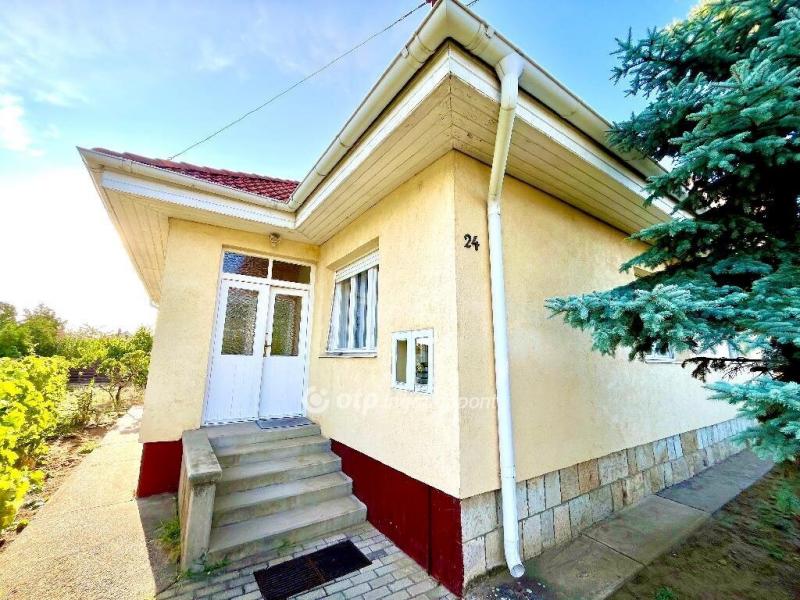 Eladó családi ház Debrecen