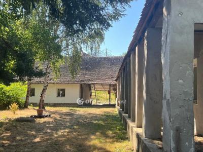 Eladó családi ház Bodony