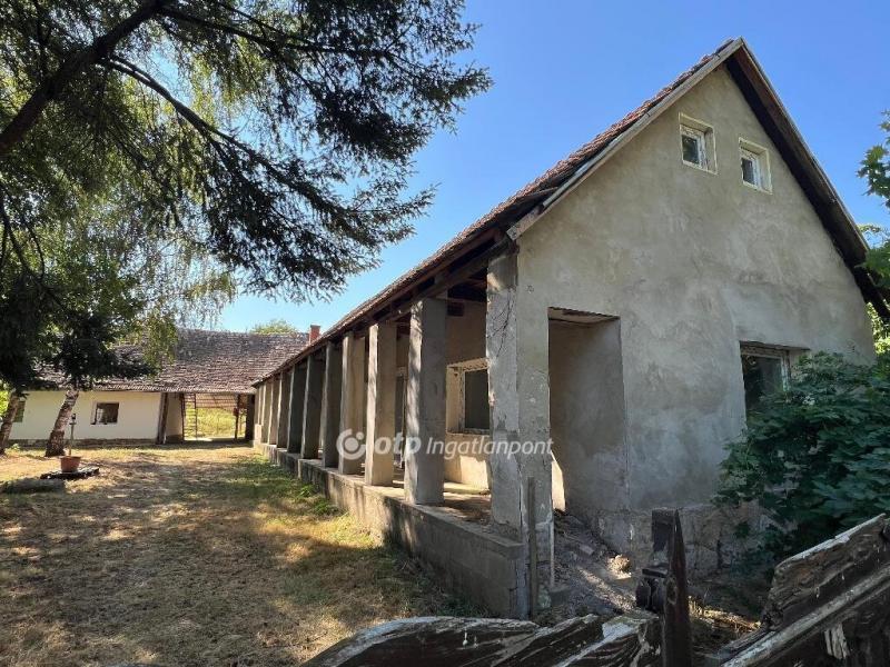 Eladó családi ház Bodony
