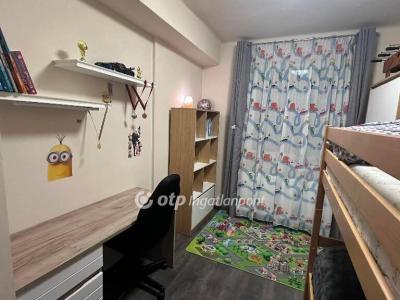Eladó lakás Szentlőrinc