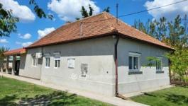 Eladó családi ház Jászboldogháza