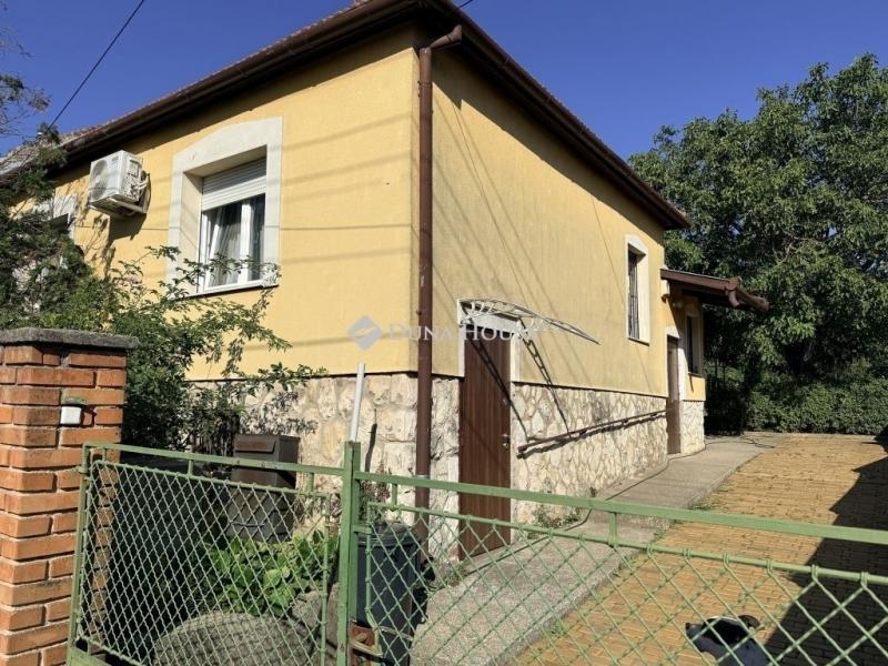 Eladó családi ház Pécs