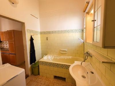 Eladó családi ház Budapest
