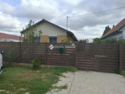 Eladó családi ház Szolnok