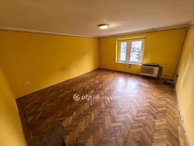 Eladó lakás Debrecen