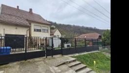 Eladó családi ház Pécs