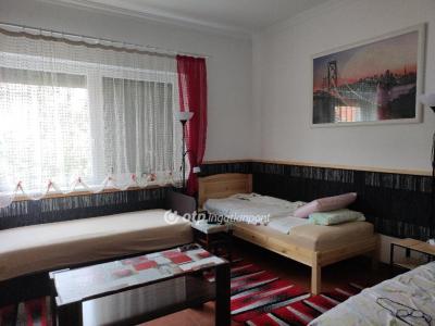 Eladó családi ház Szeged