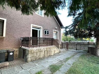 Eladó családi ház Győr