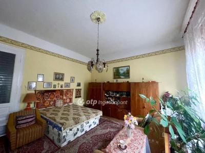 Eladó családi ház Budapest