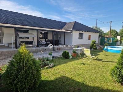 Eladó családi ház Vasad