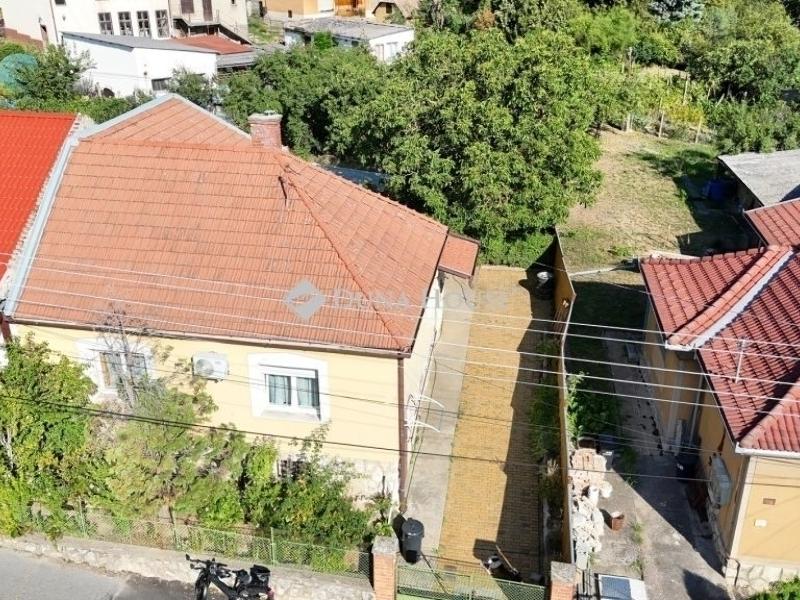 Eladó családi ház Pécs