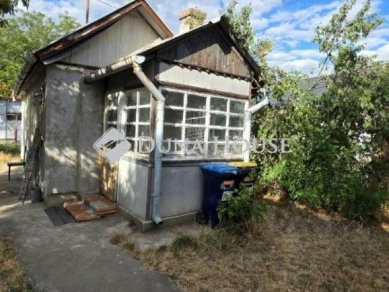 Eladó lakóövezeti telek Budapest