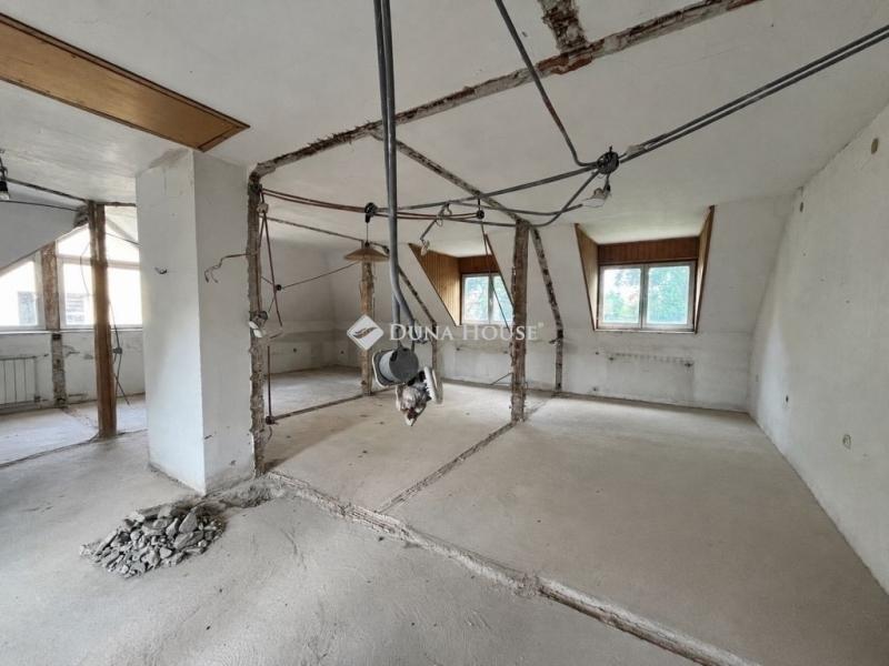 Eladó családi ház Budapest