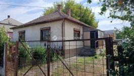 Eladó családi ház Fót
