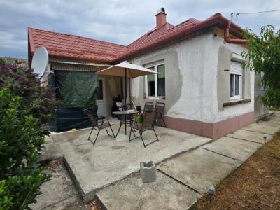 Eladó családi ház Szerecseny