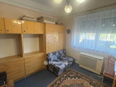 Eladó családi ház Csanytelek