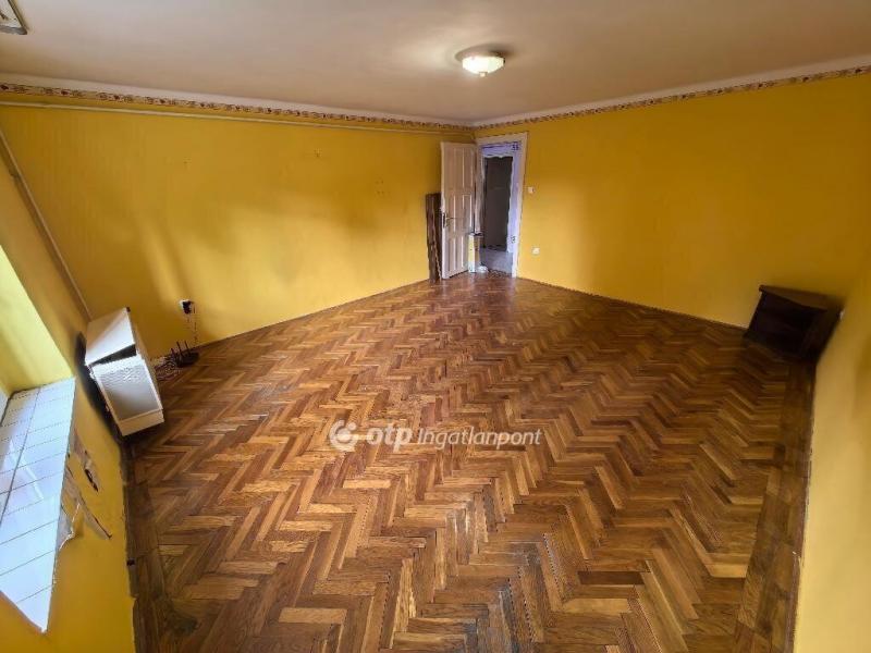 Eladó lakás Debrecen