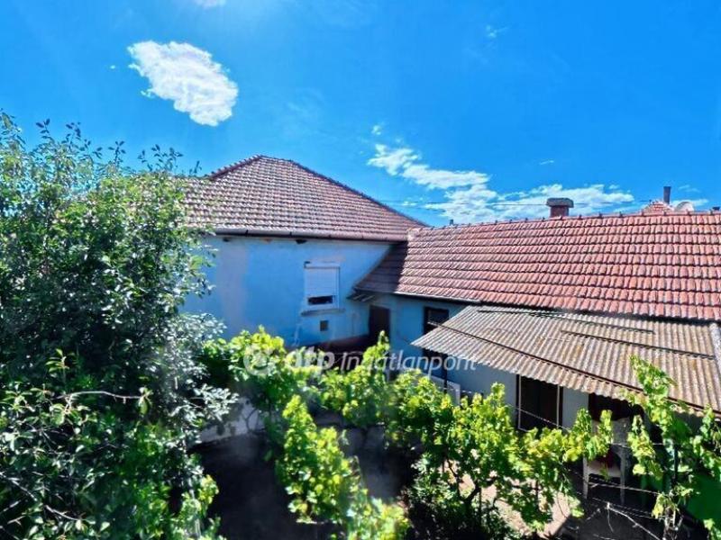 Eladó családi ház Bükkábrány