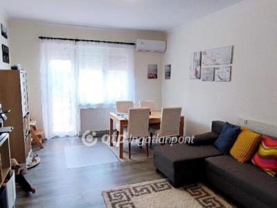 Eladó lakás Győr