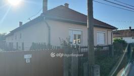 Eladó családi ház Kántorjánosi