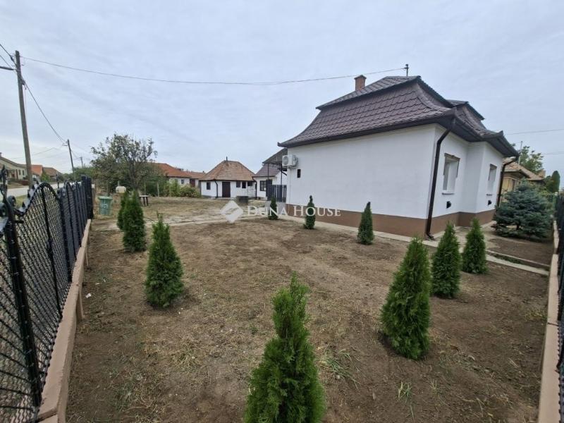 Eladó családi ház Zsámbok
