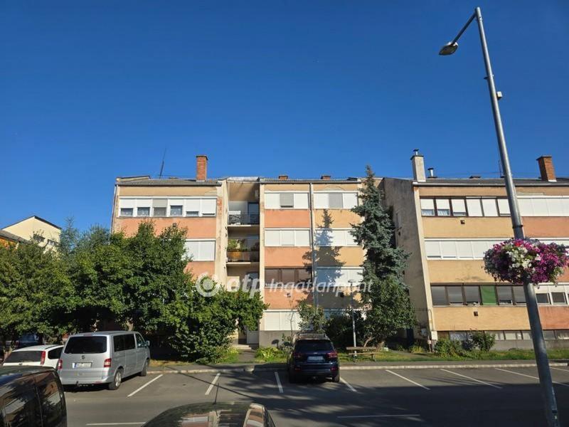 Eladó lakás Sárospatak