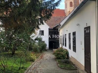 Eladó lakás Pécs