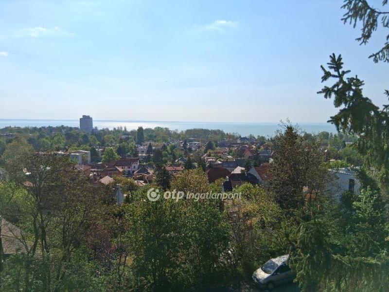Eladó családi ház Balatonalmádi