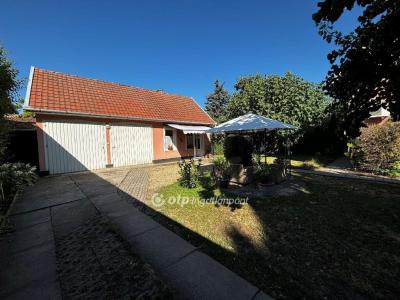 Eladó családi ház Békéscsaba