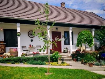 Eladó családi ház Somberek