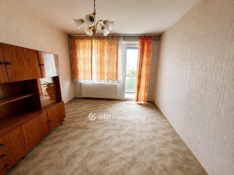 Eladó lakás Győr