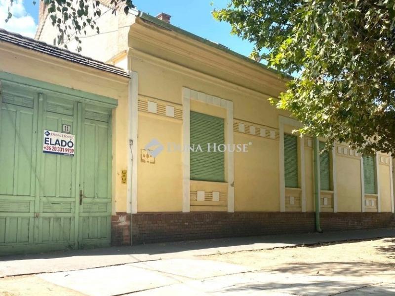 Eladó családi ház Orosháza