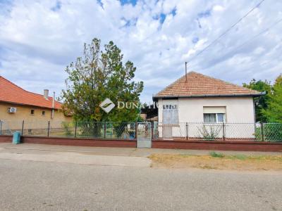 Eladó családi ház Tápiószecső