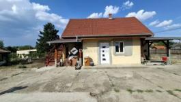 Eladó családi ház Őrbottyán