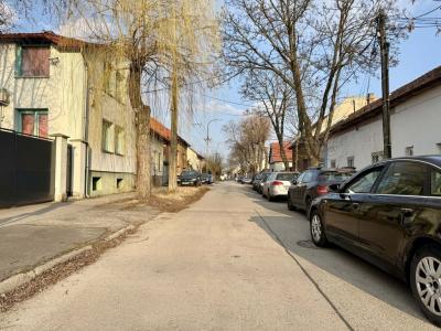 Eladó családi ház Budapest