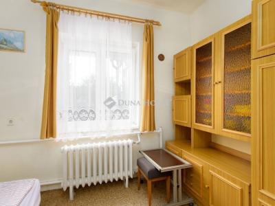 Eladó családi ház Győr
