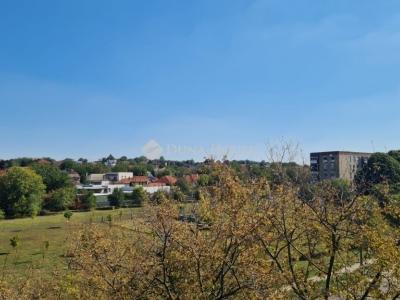 Eladó lakás Pécs