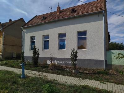 Eladó családi ház Rábacsanak
