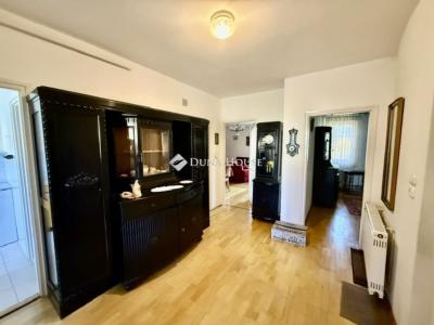 Eladó lakás Pécs