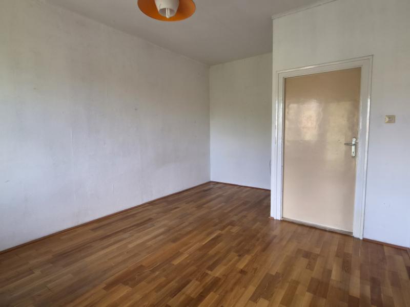 Eladó lakás Veszprém