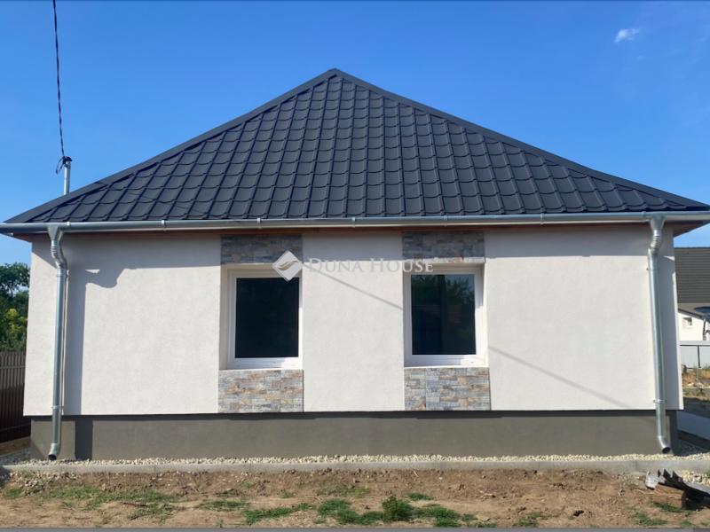 Eladó ikerház Tápióbicske