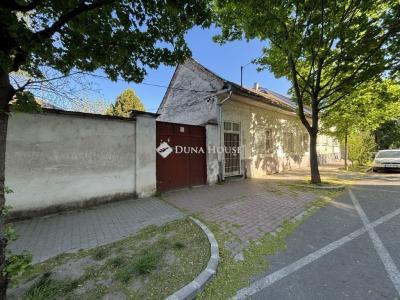 Eladó családi ház Budapest