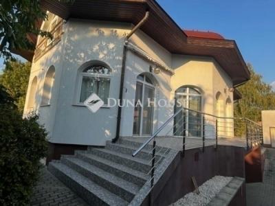 Eladó családi ház Budapest