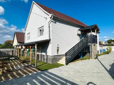 Eladó családi ház Hajdúsámson