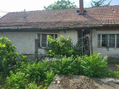 Eladó családi ház Jászfényszaru